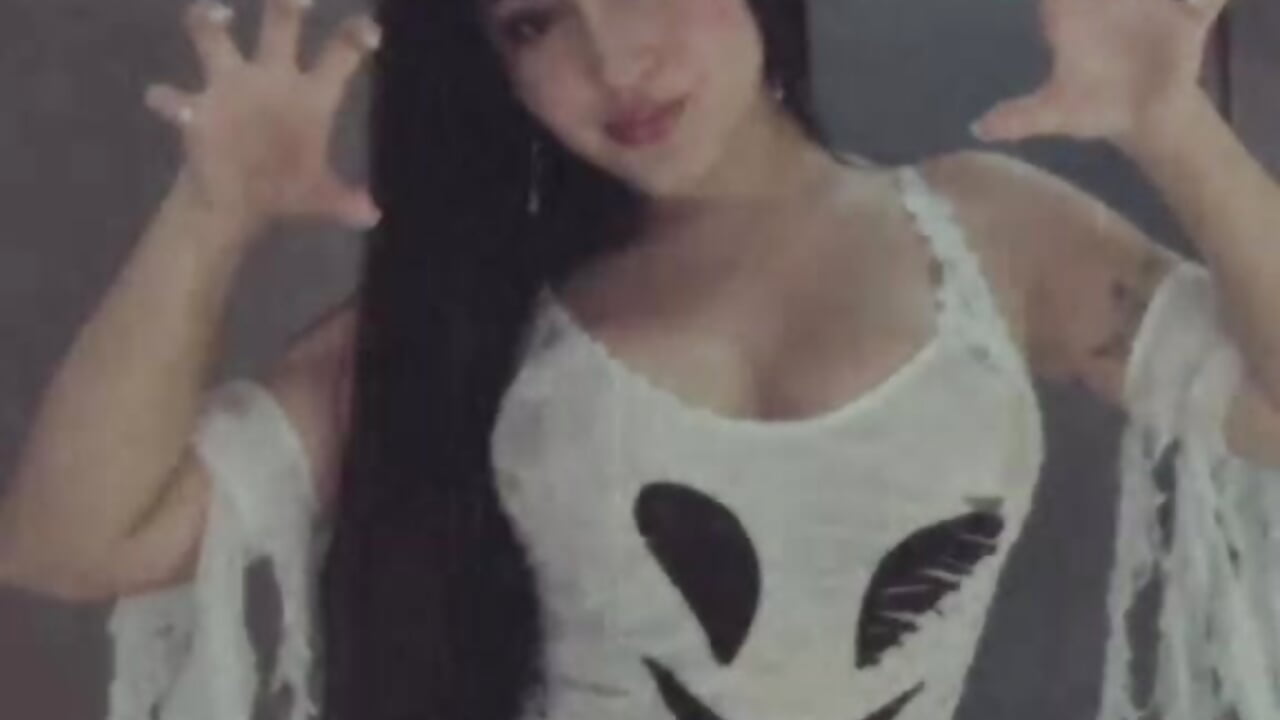 Bohh 👻 - Vídeo de christal_cutee, modelo de vídeos