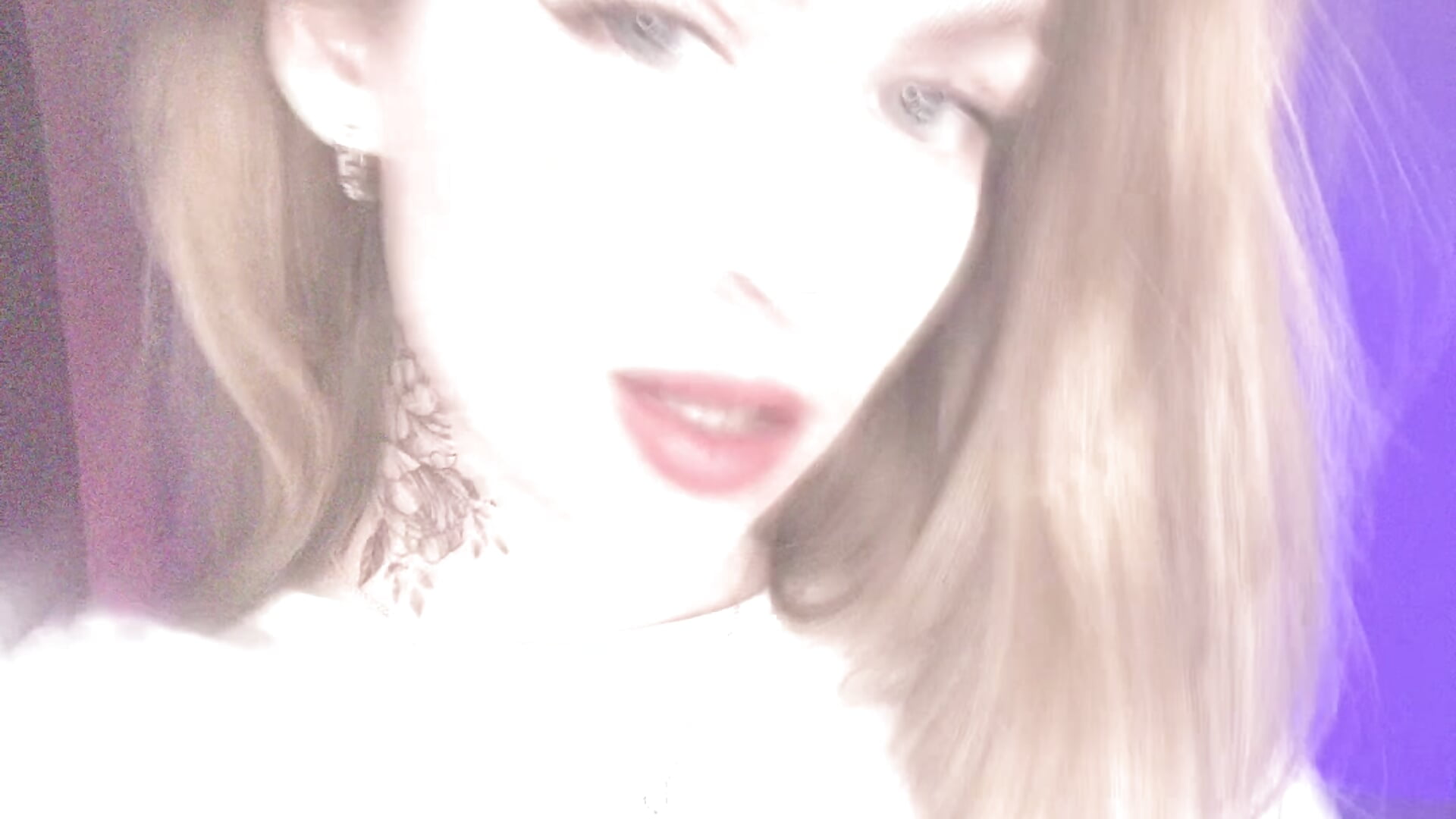 look at me - video by Kamila_icee cam model