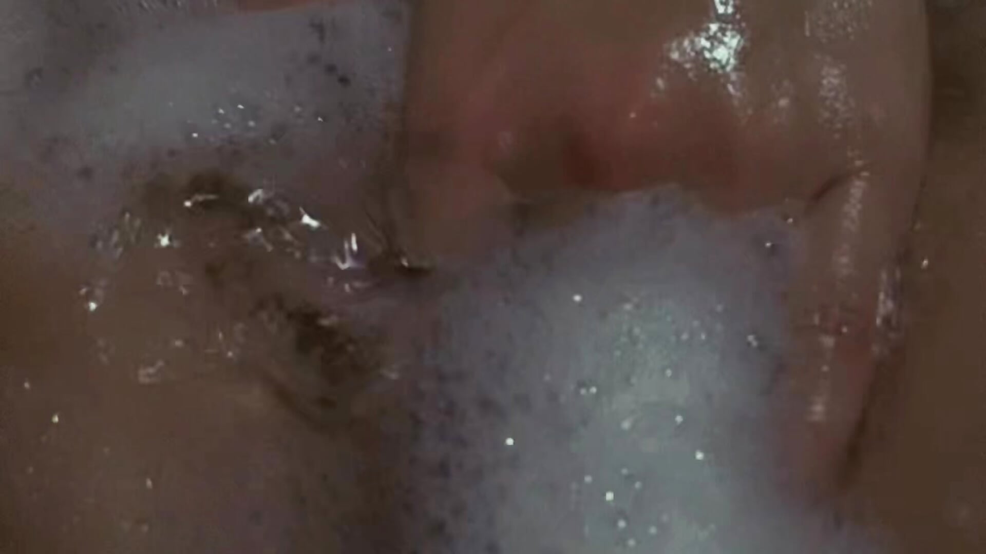 *relaxing in the bath* - video by _maybelin_ cam model