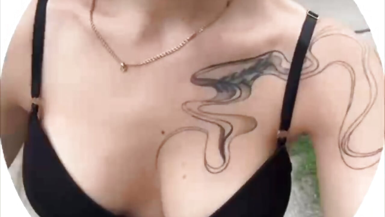 Just walking - video by BBabyShark cam model