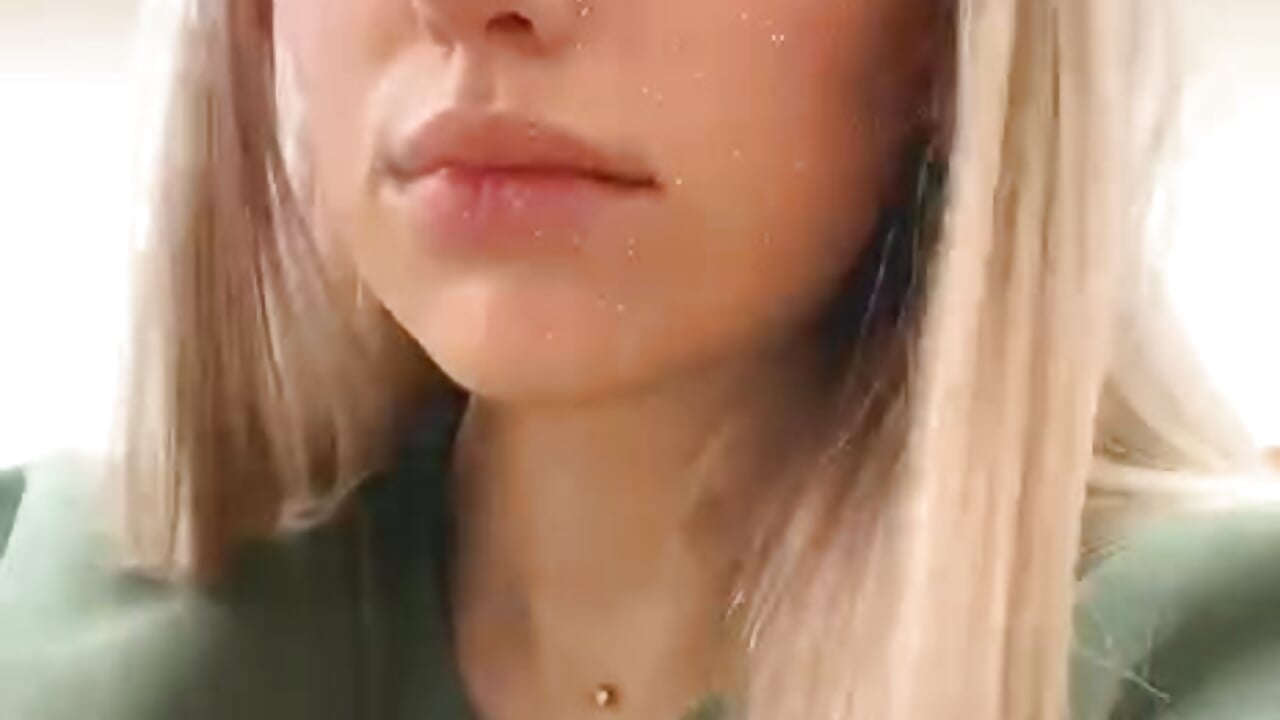 <3