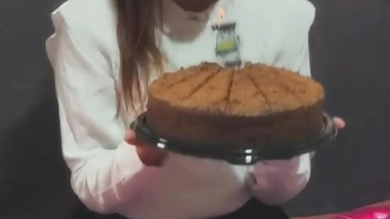 😍🩷 Happy for my birthday - video by Karla__cute cam model