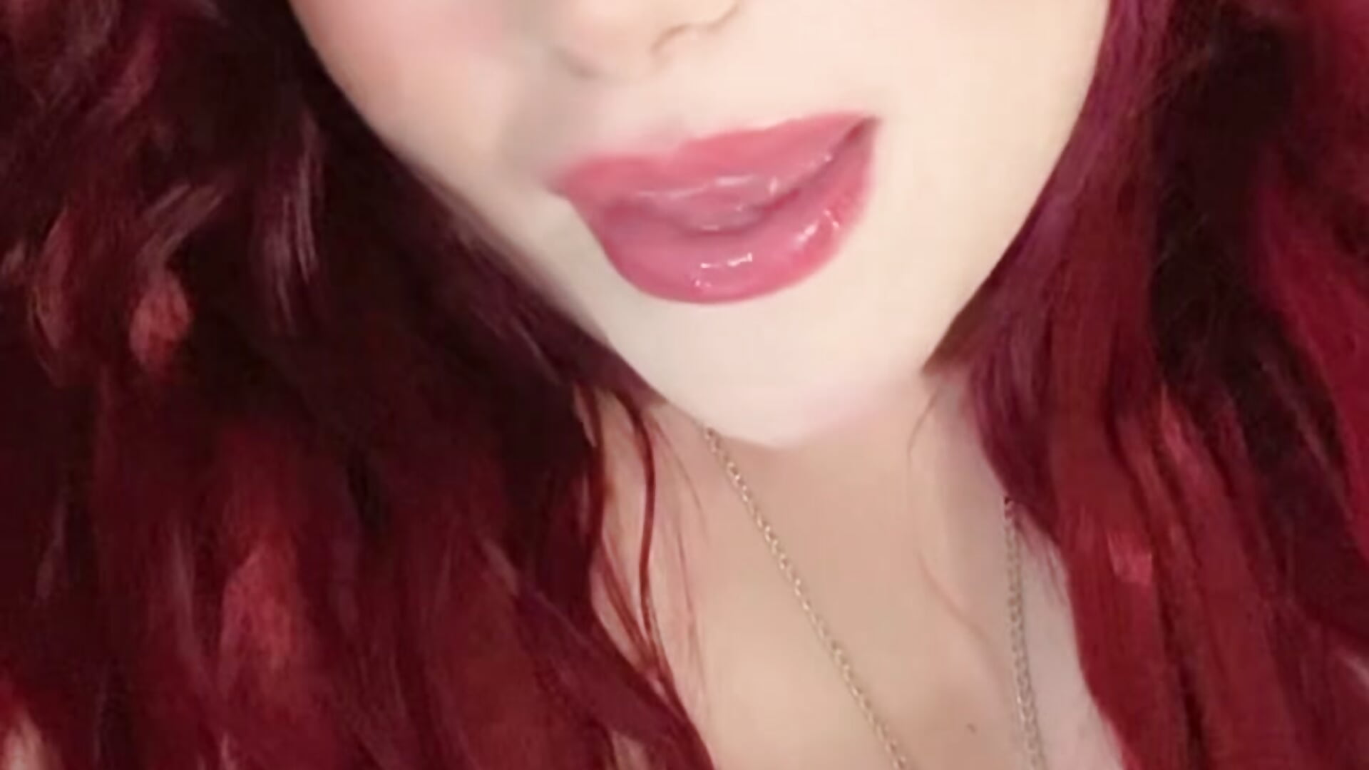 Hi, I'm Scarlett.  🧜‍♀️ - video van Scarlett_grey1 cam-model