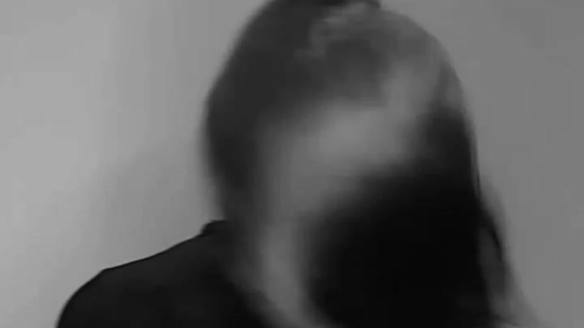 Emily - video av milyames cam-modell