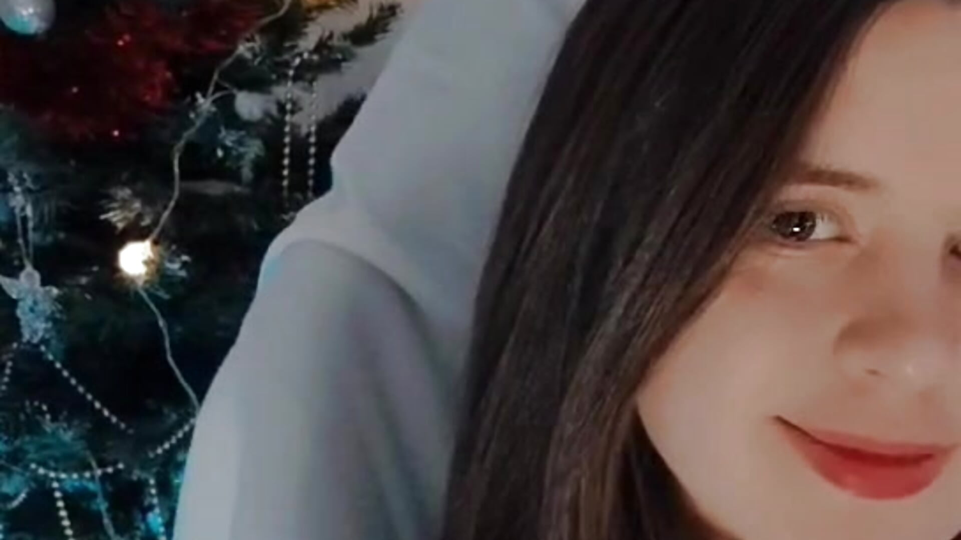 merry christmas and happy new year - video by Lisa_sweetheels cam model