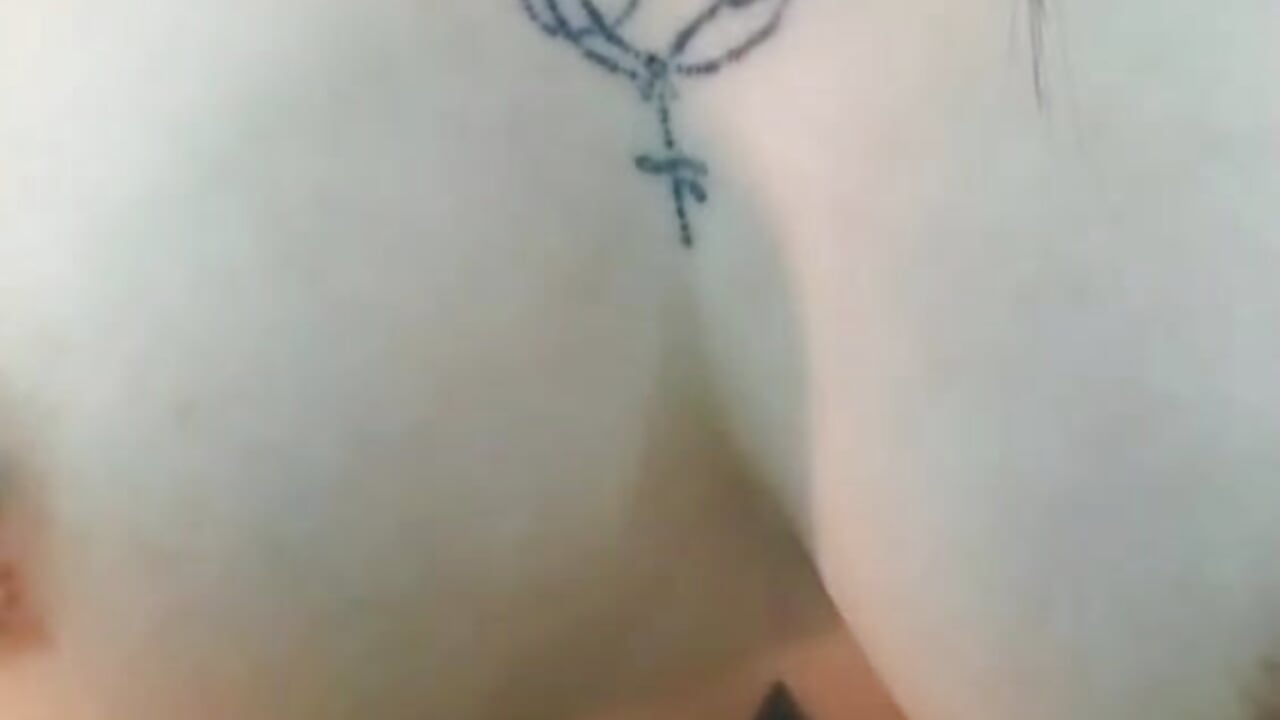 OMG!! 🥵🤤 - video by martinna_tay cam model