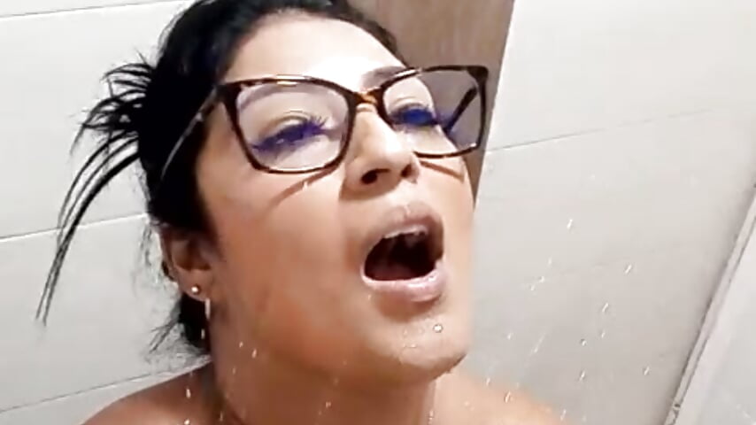 Get me down with me - vidéo du modèle de showcams lisa_casper