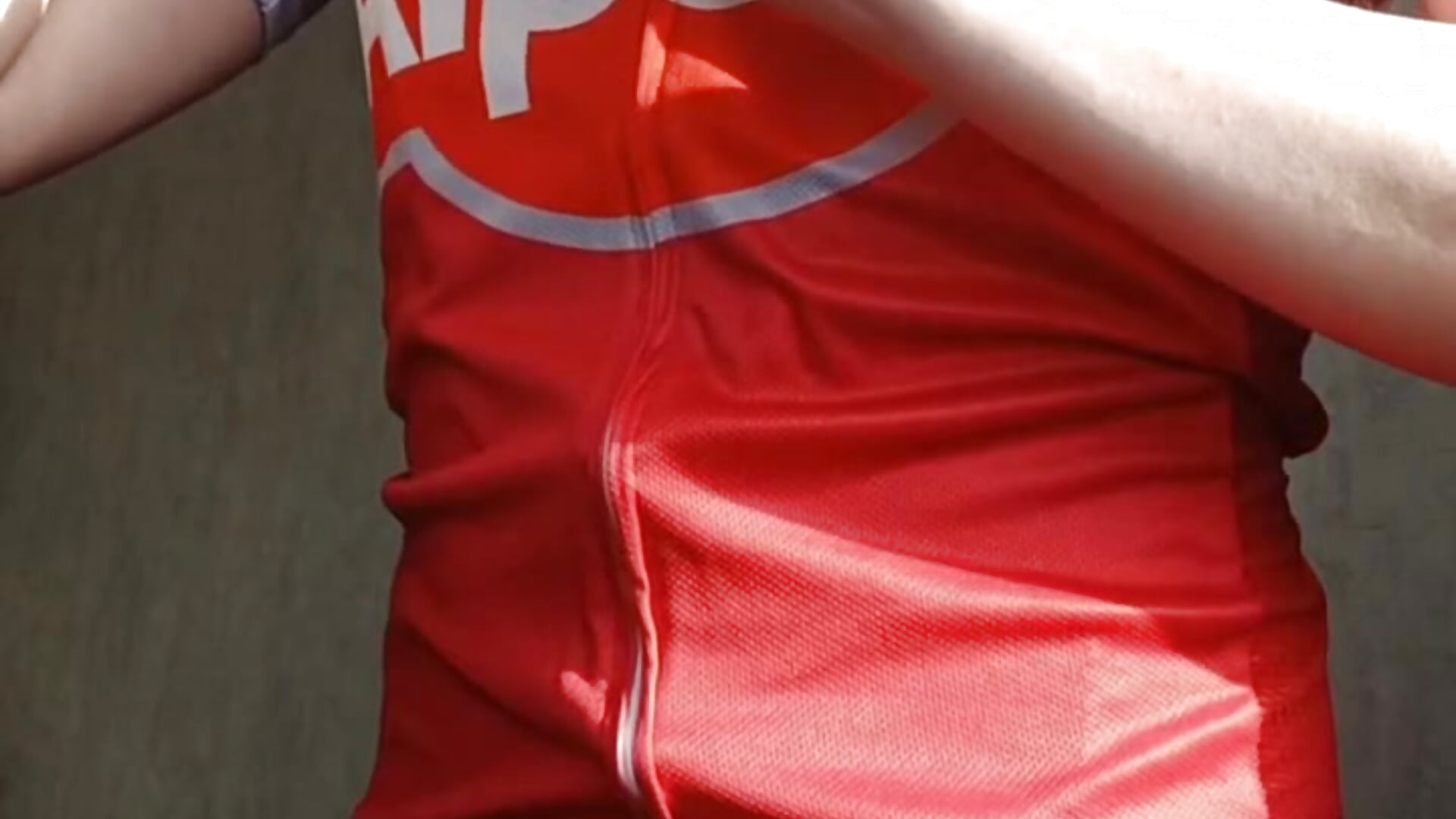 I undress in the sunshine－カメラキャストのtailer_の動画