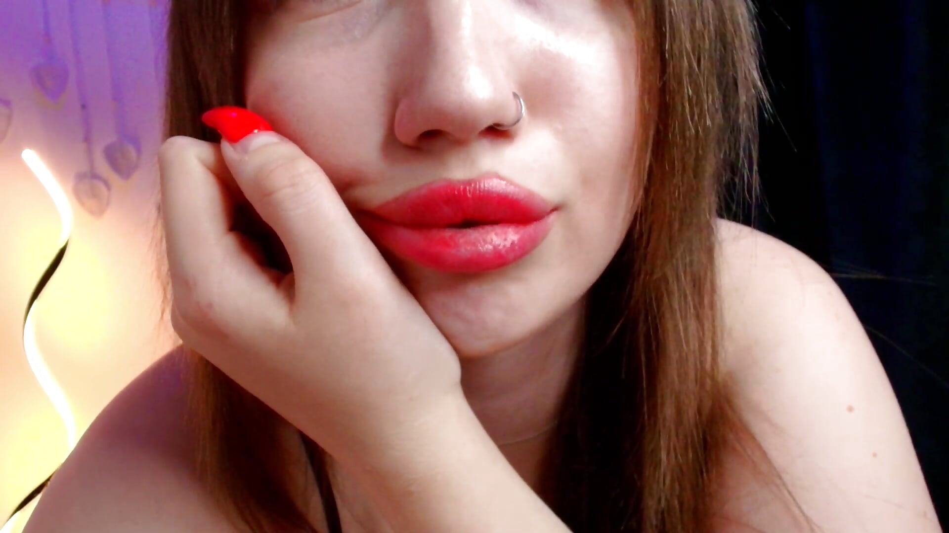 Want to kiss my lips? - vídeo de Diana_twerk modelo de câmara