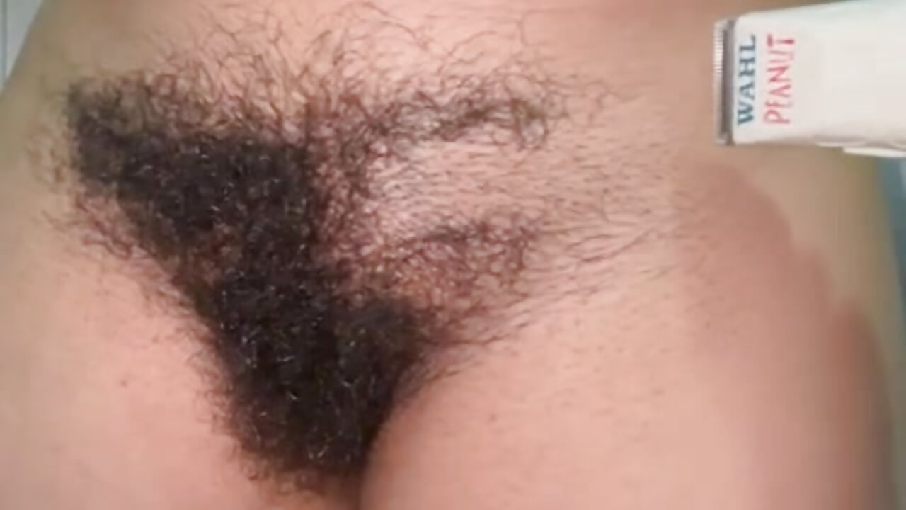 I SHAVED MY PUSSY 😱