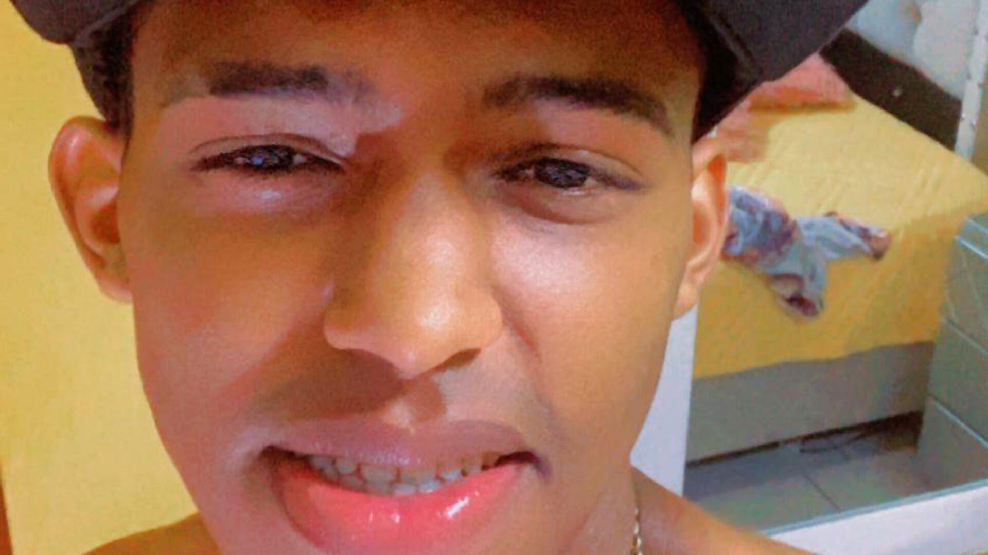 WhatsApp Video 2024-03-24 at 9,58,58 AM - video by yordi_1010 cam model