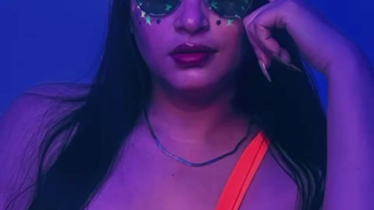 WELCOME 🎀– brithanyadams23 kameramodell videója