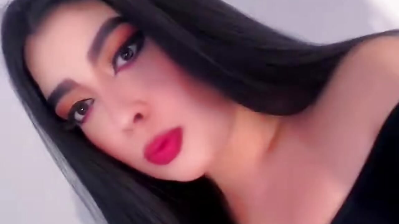 Sexy girl - video by AgathaLynx cam model