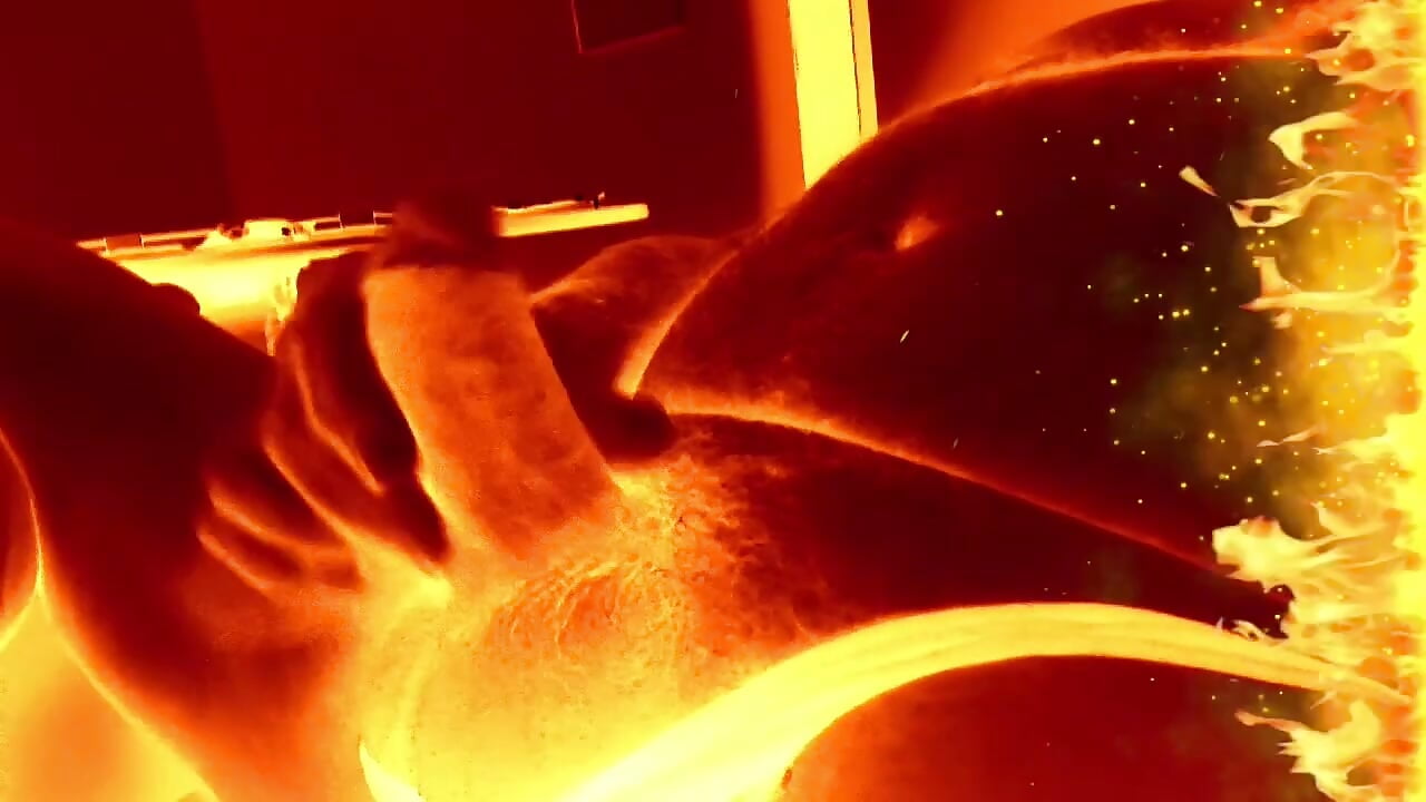 NEW HOT .....  I'M on FIRE - video di chubbysalad modella di cam