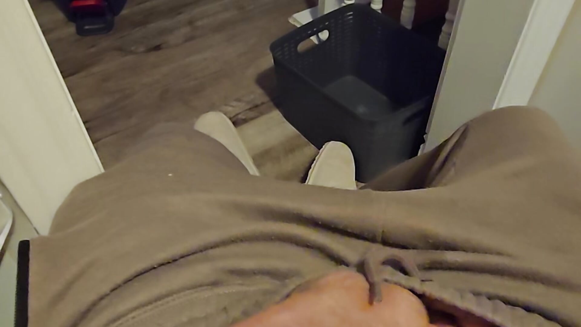 Brown sweats but a bwc. - vídeo de la modelo de cam GeneralXMillyX
