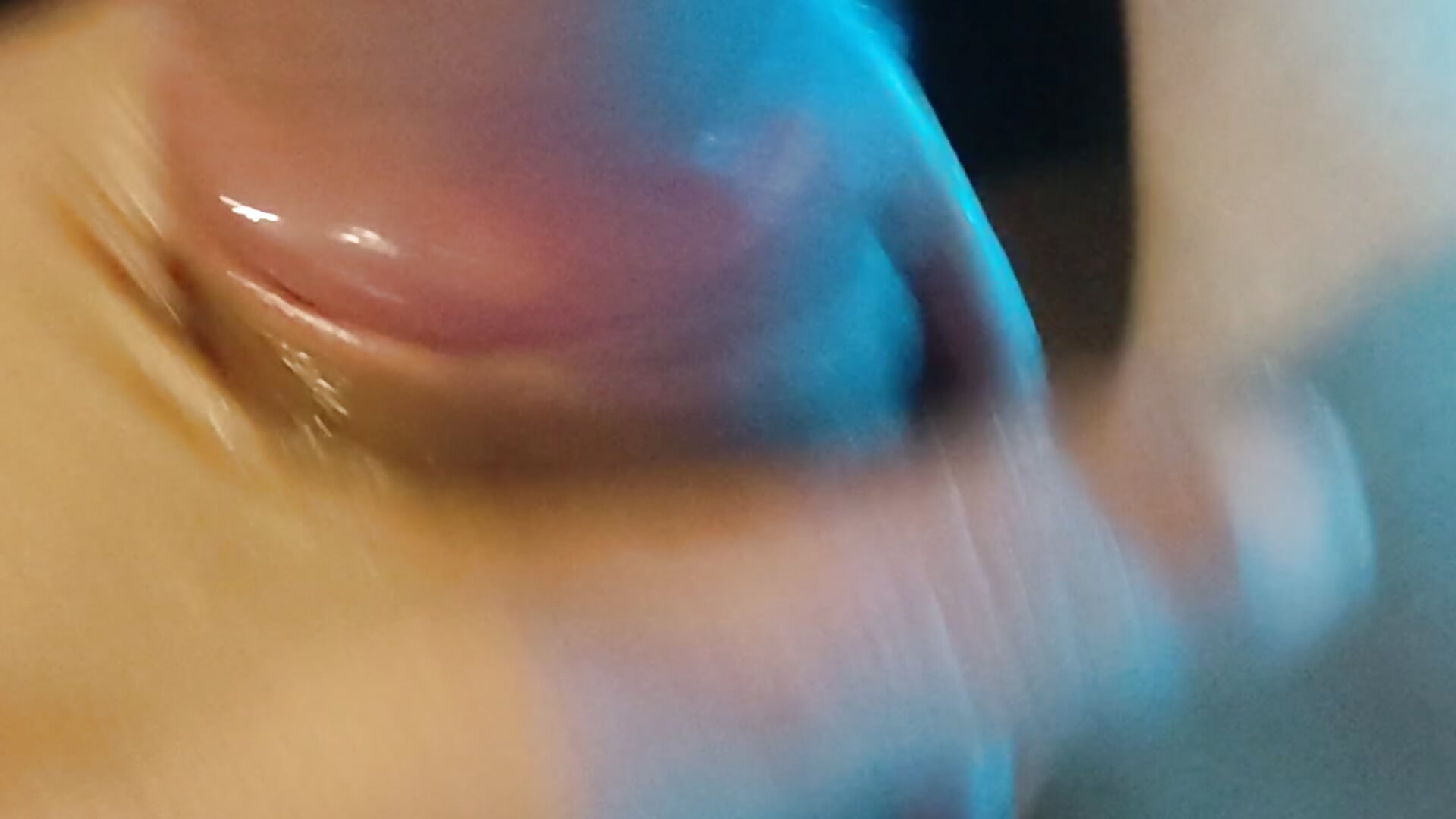 bb big ejaculation — filmik adyyo3, modela(-lki) na kamerkach