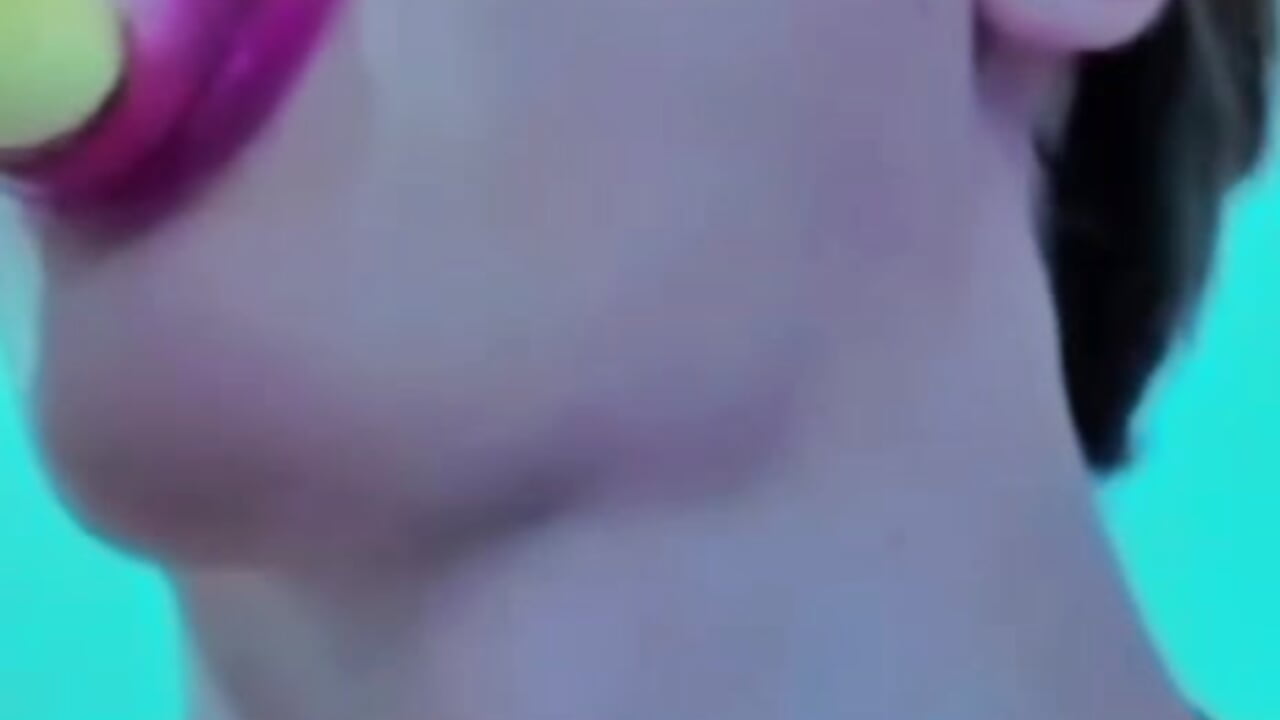 ✨ Banana Dreams 🍌💋 Do you dare to try my sweet temptation? ✨ - vidéo du modèle de showcams mike_blossom