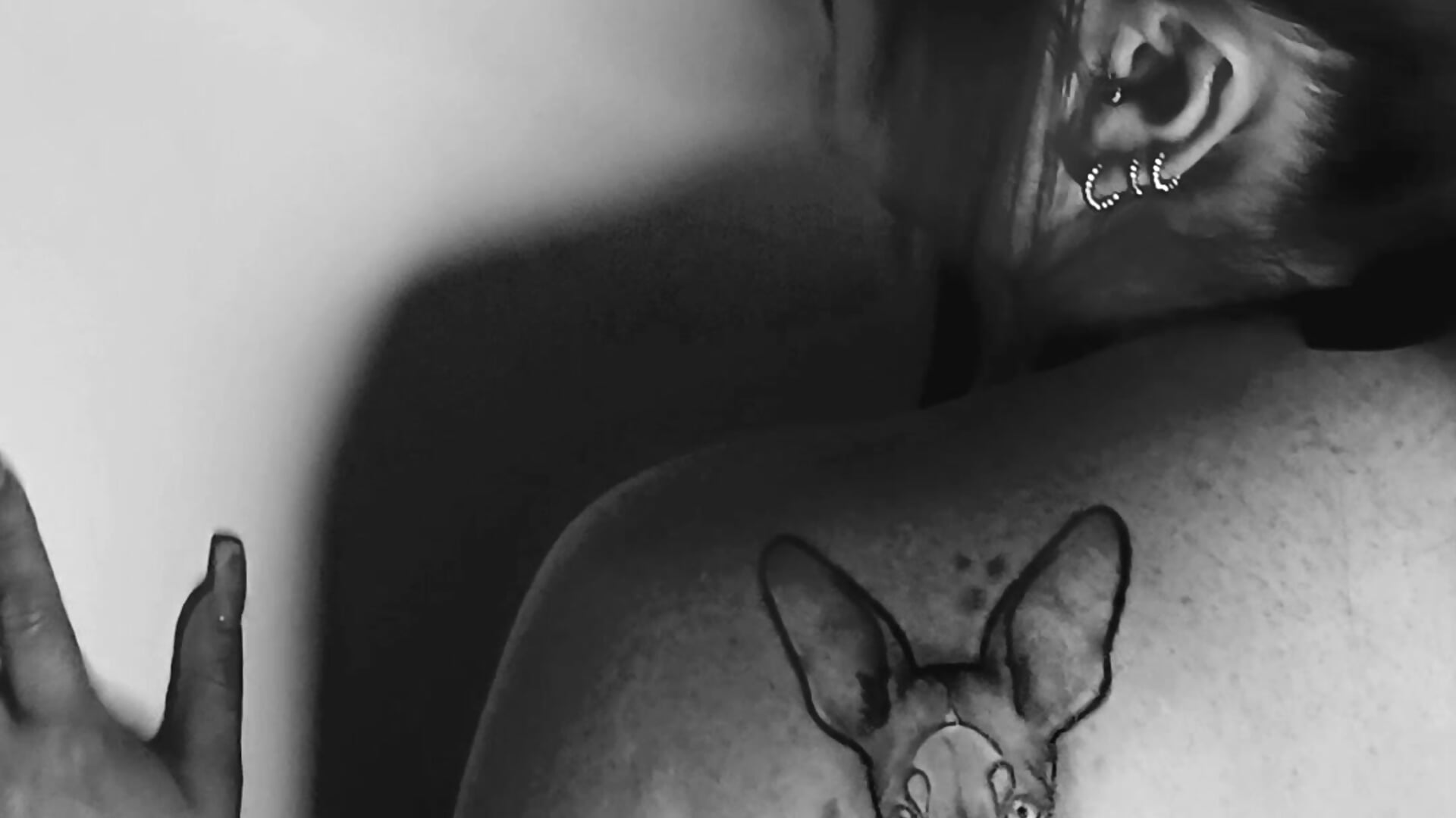 Let's enjoy the heat of the cigarette, where do you want the smoke?❤️‍🔥🚬 - AlejaRosse 캠 모델의 동영상