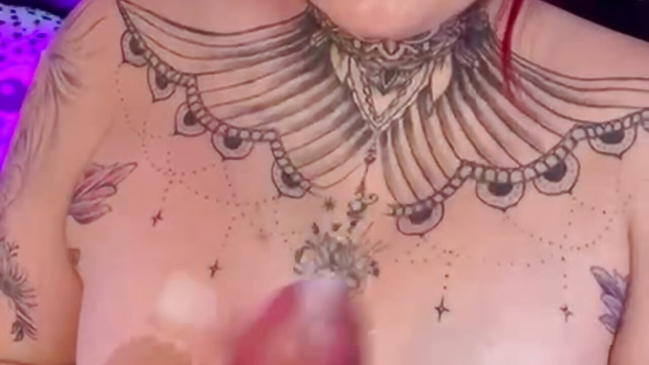 mastubando dildo - AlejaRosse 캠 모델의 동영 상