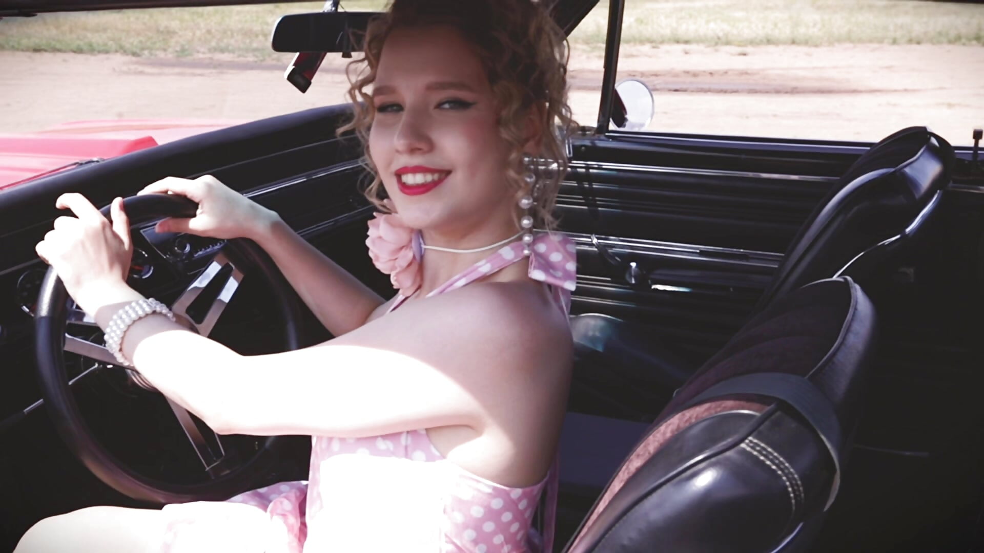 girl - video by LiliLinn cam model