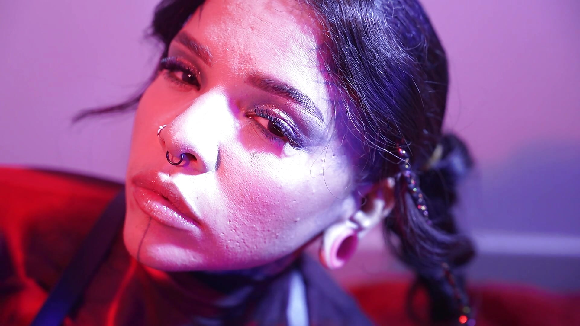 Electric Vixen - NinaInk adlı kamera modelinin videosu