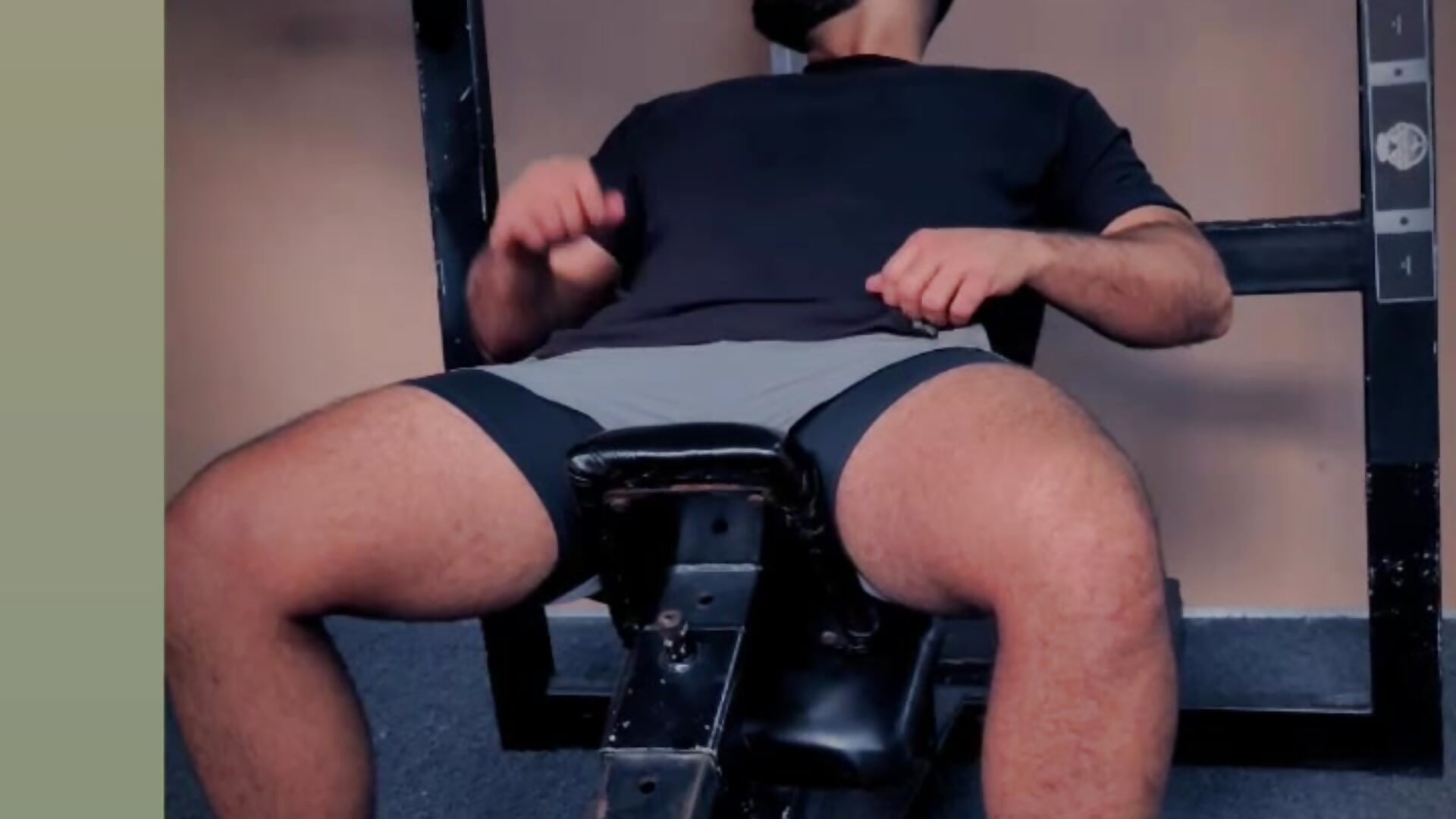 Working hard - vídeo de la modelo de cam noah_crux