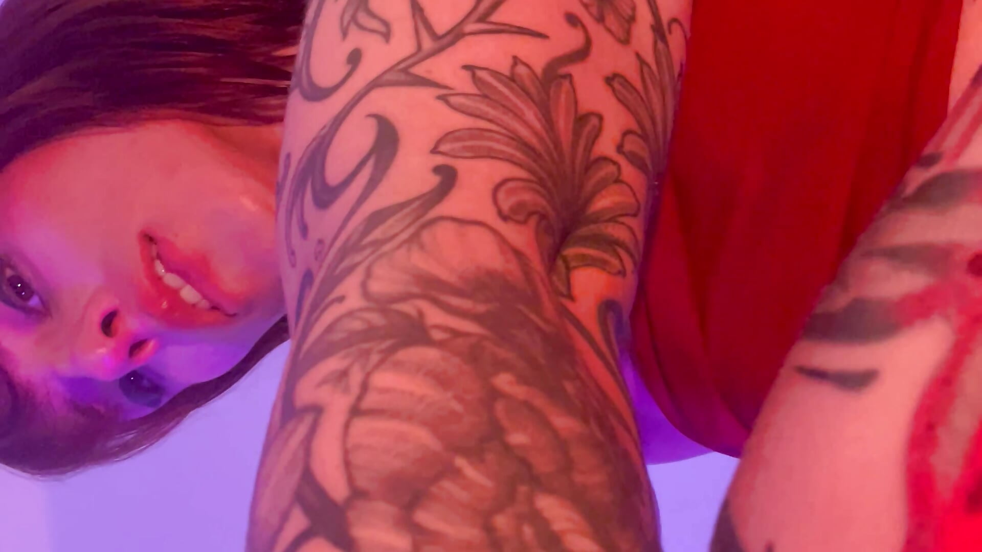 you want some?😋😈– ValenGray kameramodell videója