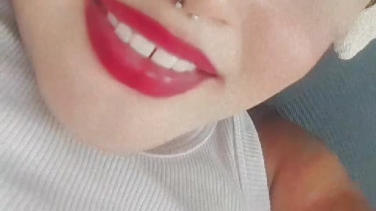 I'M A CUTE GIRL - video by aisha_rebels cam model