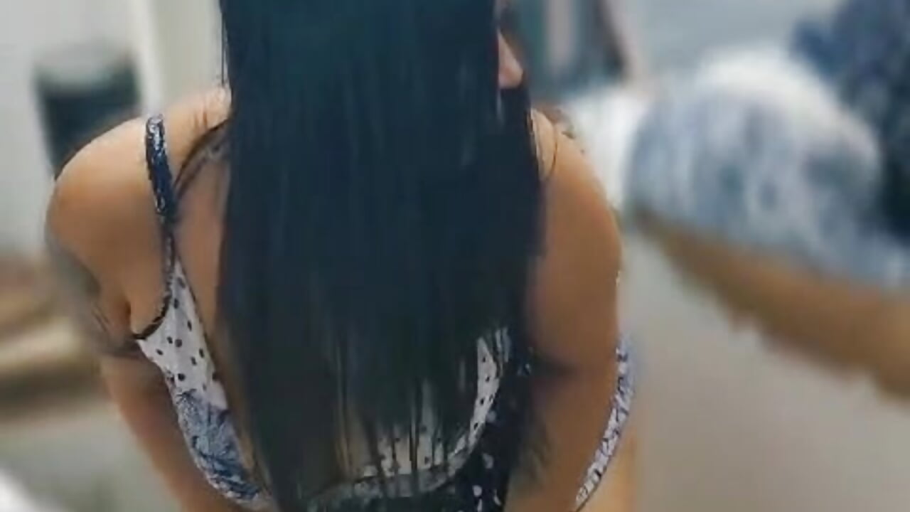 Latin hip movement - vídeo de Evha_Castro
