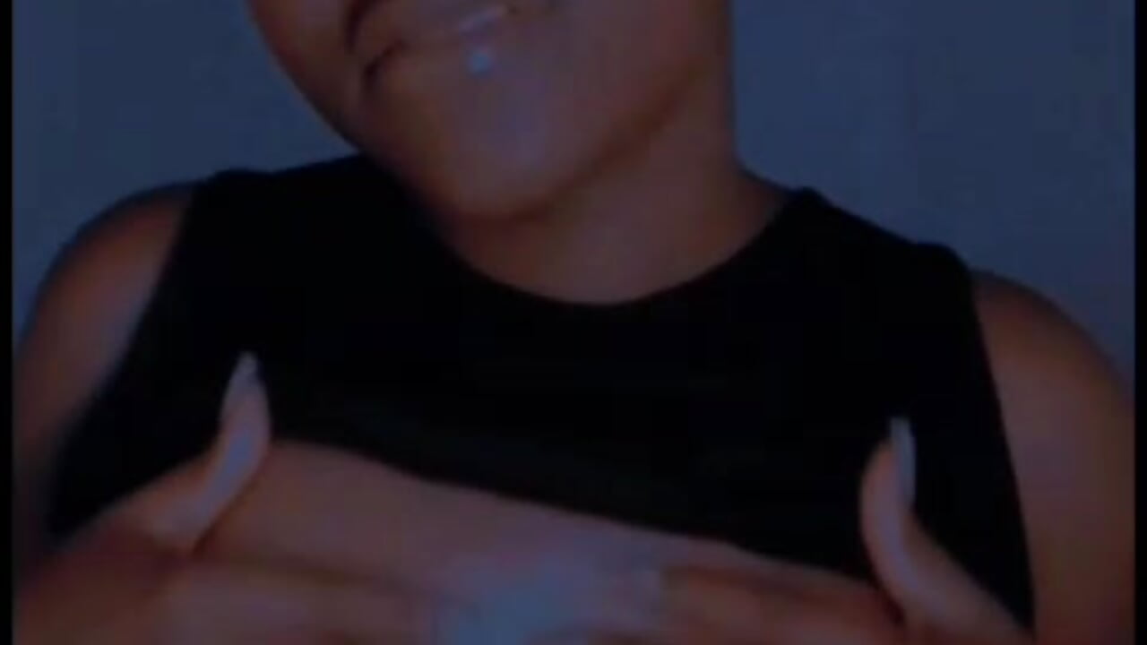 e9470b11-8b76-45f3-b796-b769660700fb - vídeo de Deeloverxx modelo de câmara