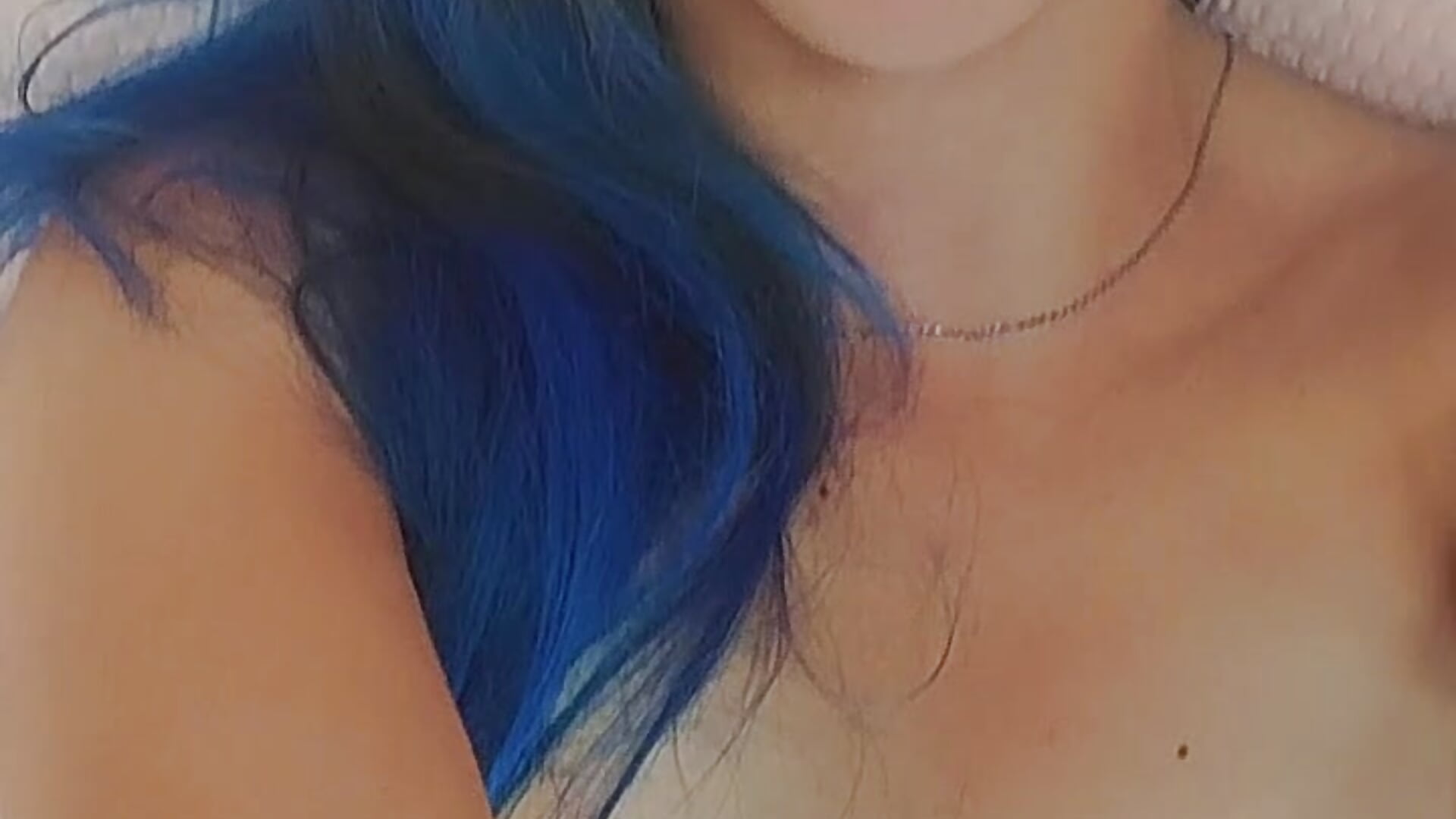 Your pretty girl💙😊🥰 #blue #kisses #sex 🔥😈🥰 - video by Lunapage cam model