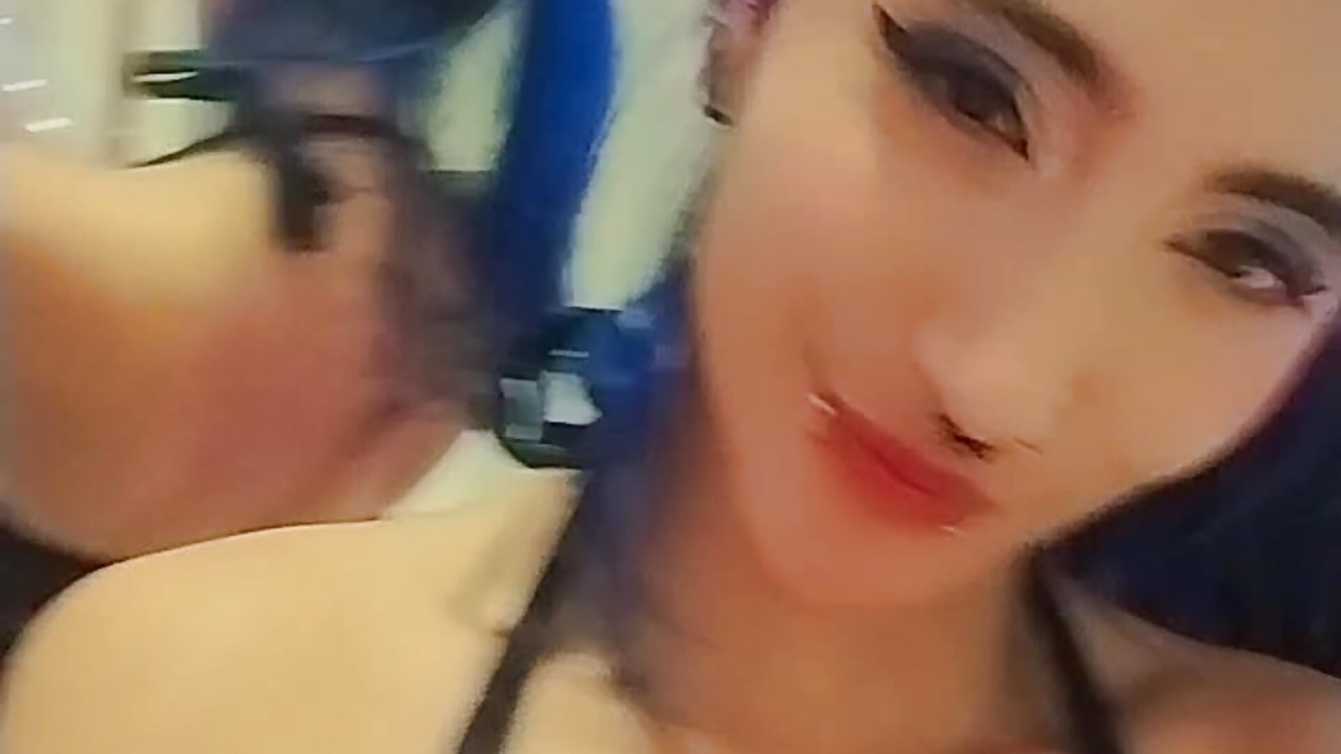 Your pretty girl💙😊🥰 #blue #mirror #squirt - video by Lunapage cam model