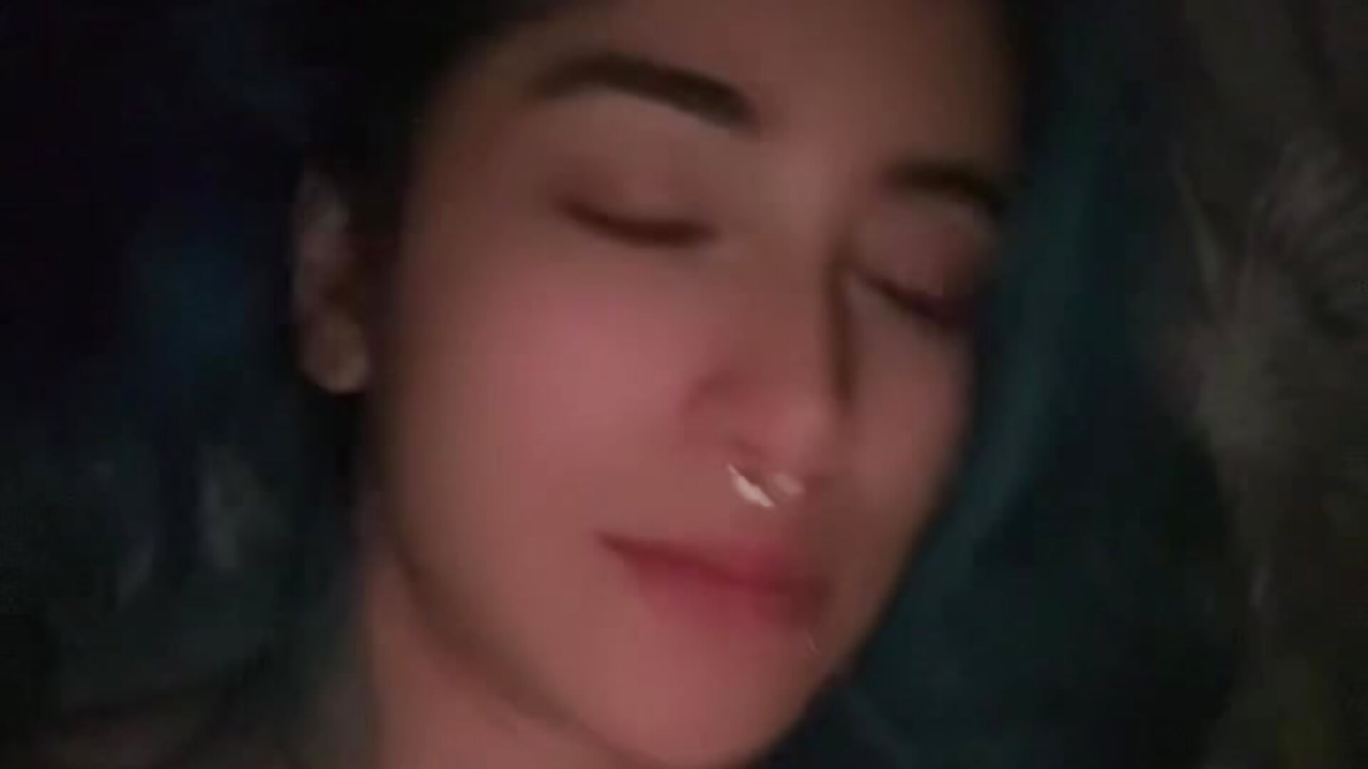 Do you want to smoke with me and then have a lot of fun together? #smook #flume #nauthy #naked 🔥🔥 - video by Lunapage cam model