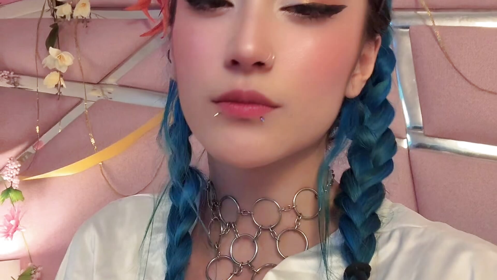 Your desire 🫠❤️🔥 #wanna #hot #sexy #bad #eyes - video by Lunapage cam model