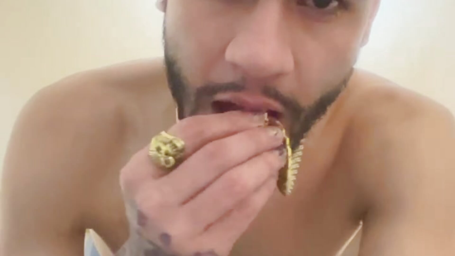 gorra de stan, follandote mirandote a la cara - 視頻由 RyanMira 主播提供