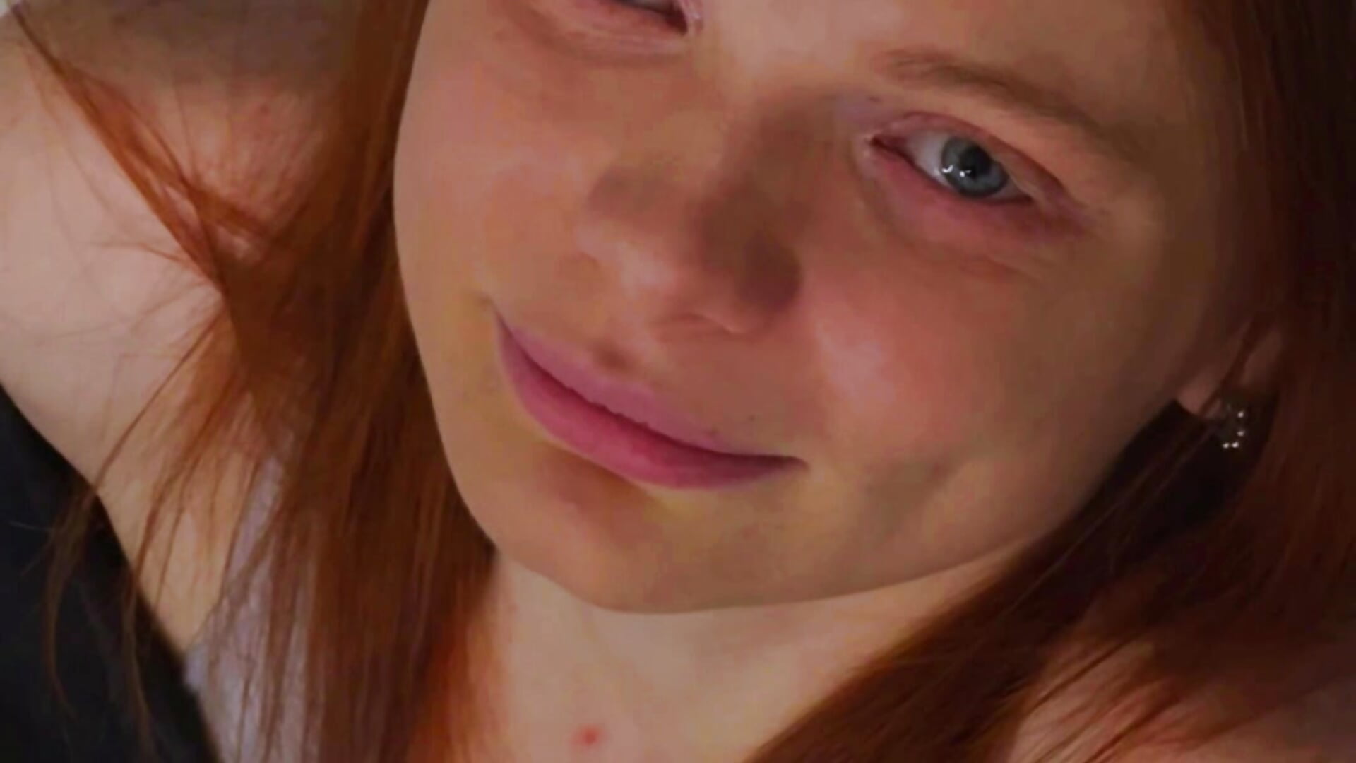 Hi. It's me - video by Red_Lisa cam model