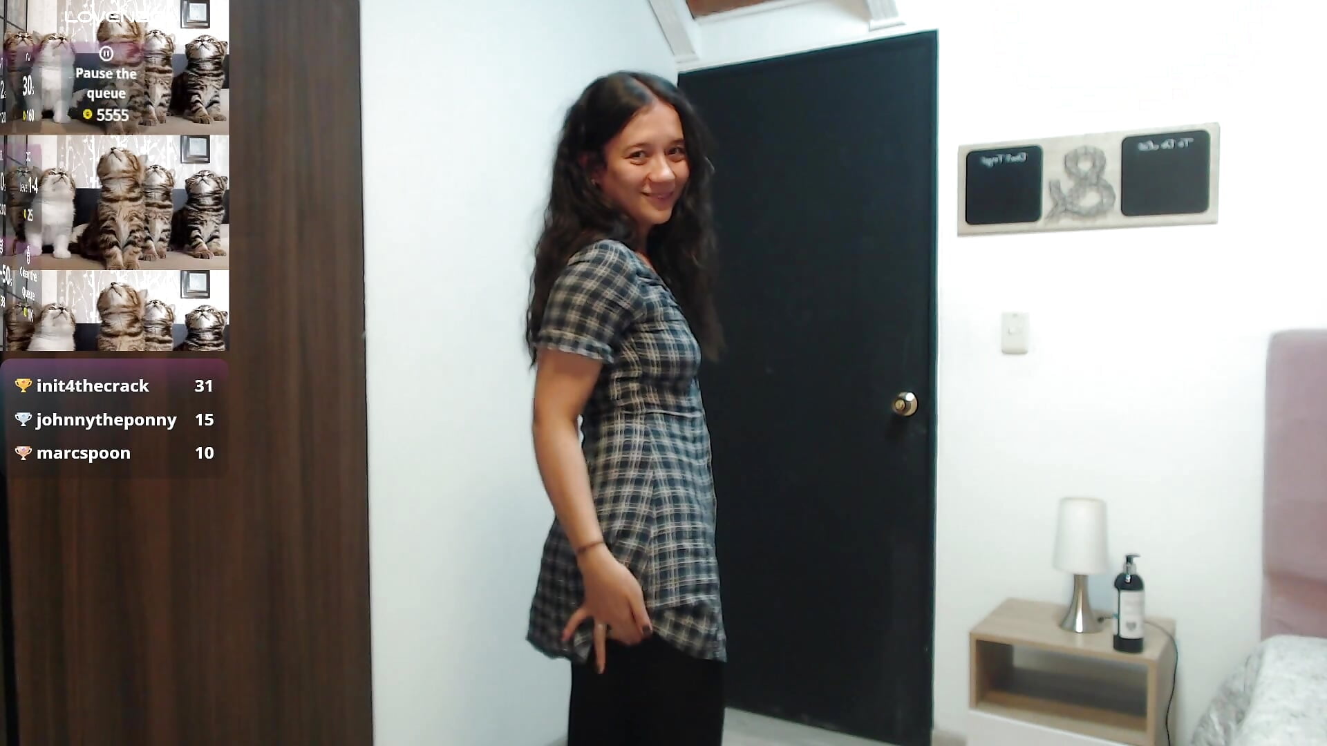 make you horny - video by lanna_1878 cam model