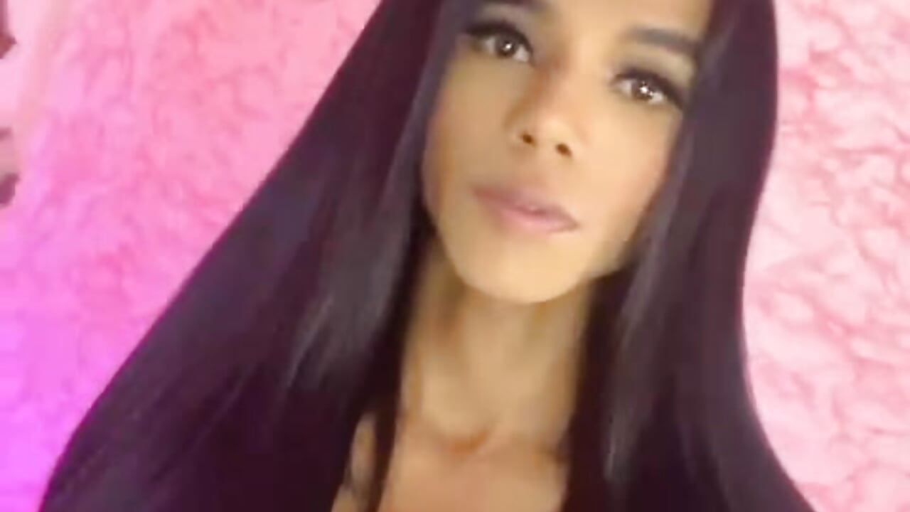 😻 - video by gilbanys_22 cam model