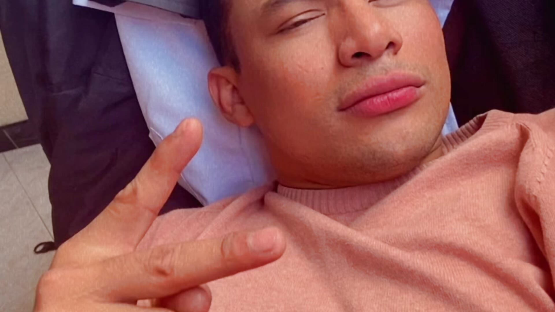 44B1F643-B02D-46D2-A5D9-E3D0DAD6D68D - βίντεο μοντέλου Dzgxxx