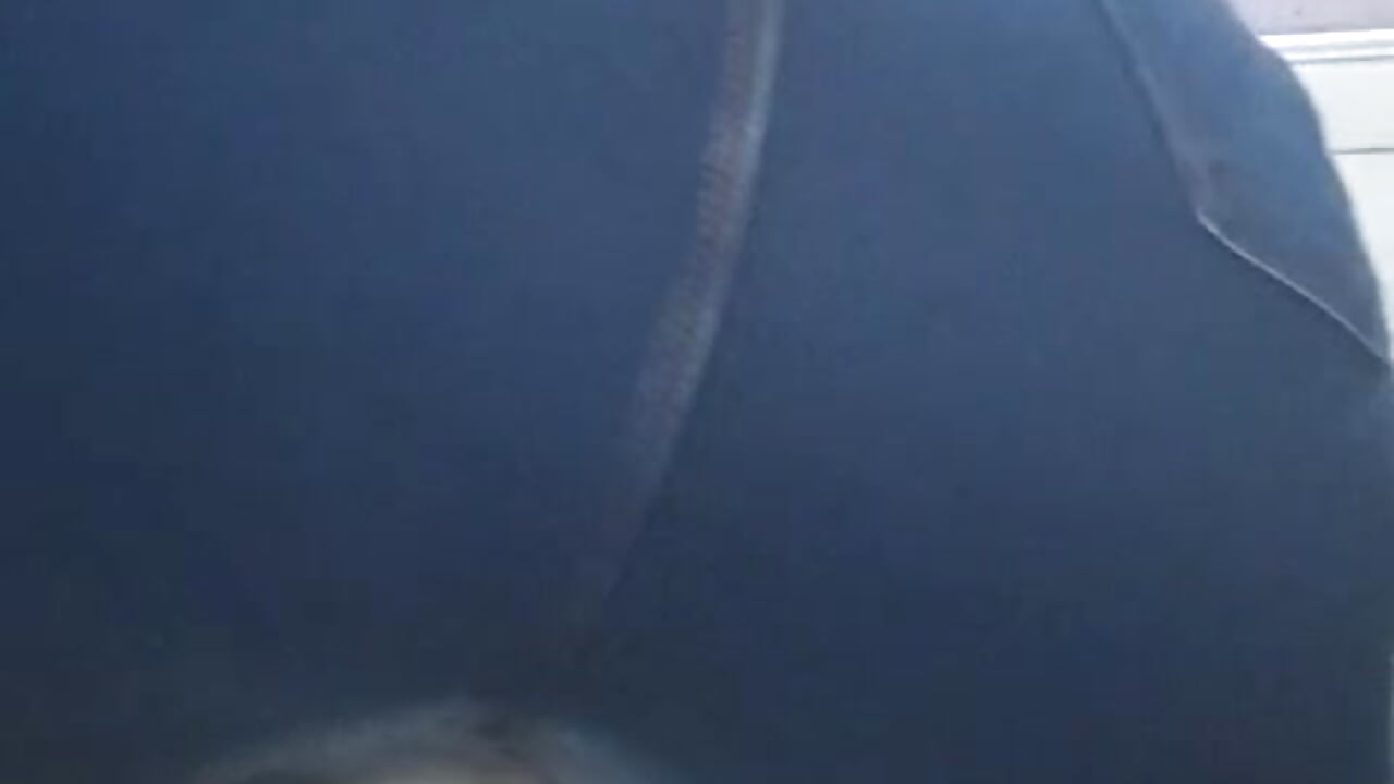 Con jean & masturbación squirt - video by daaibaby1 cam model