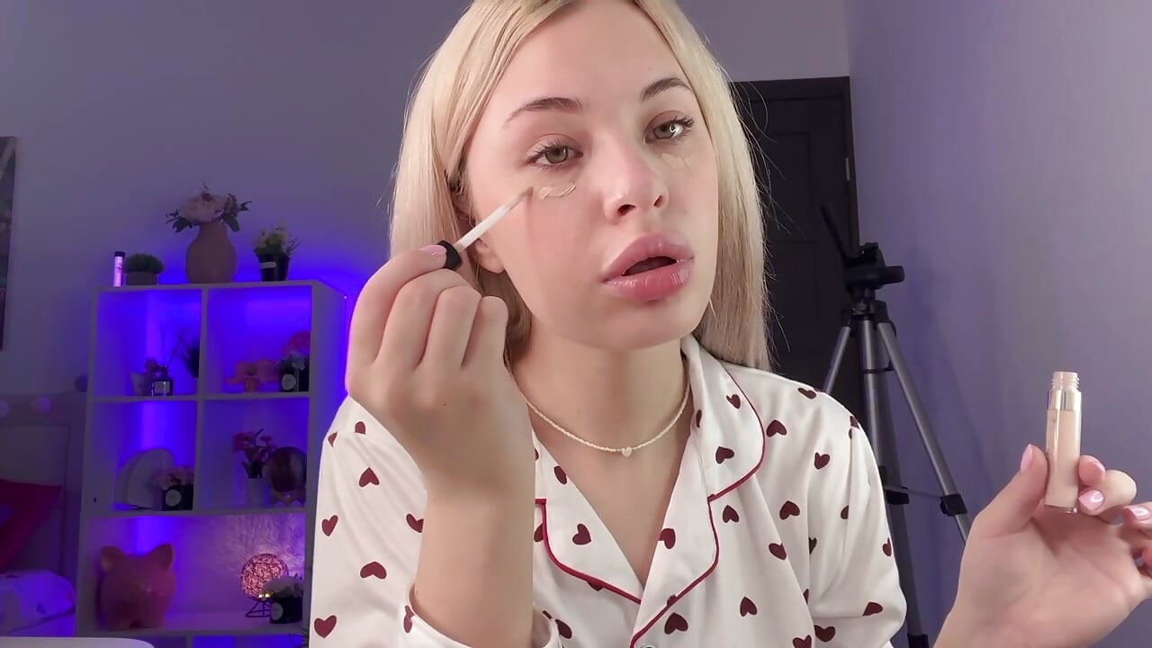 daily makeup routine - vídeo de Lina_Flores modelo de câmara