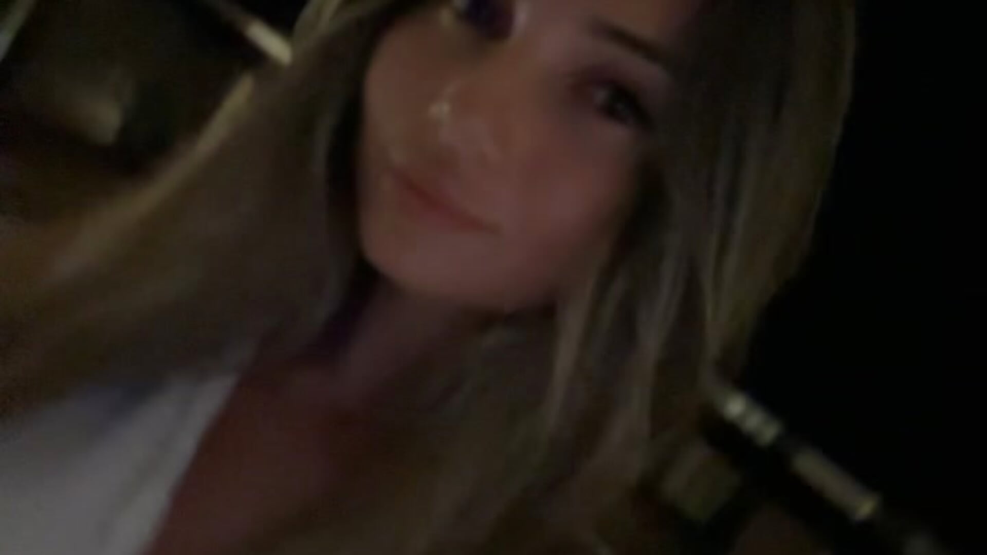 Mwah😘 - vídeo de la modelo de cam ReyaSophia