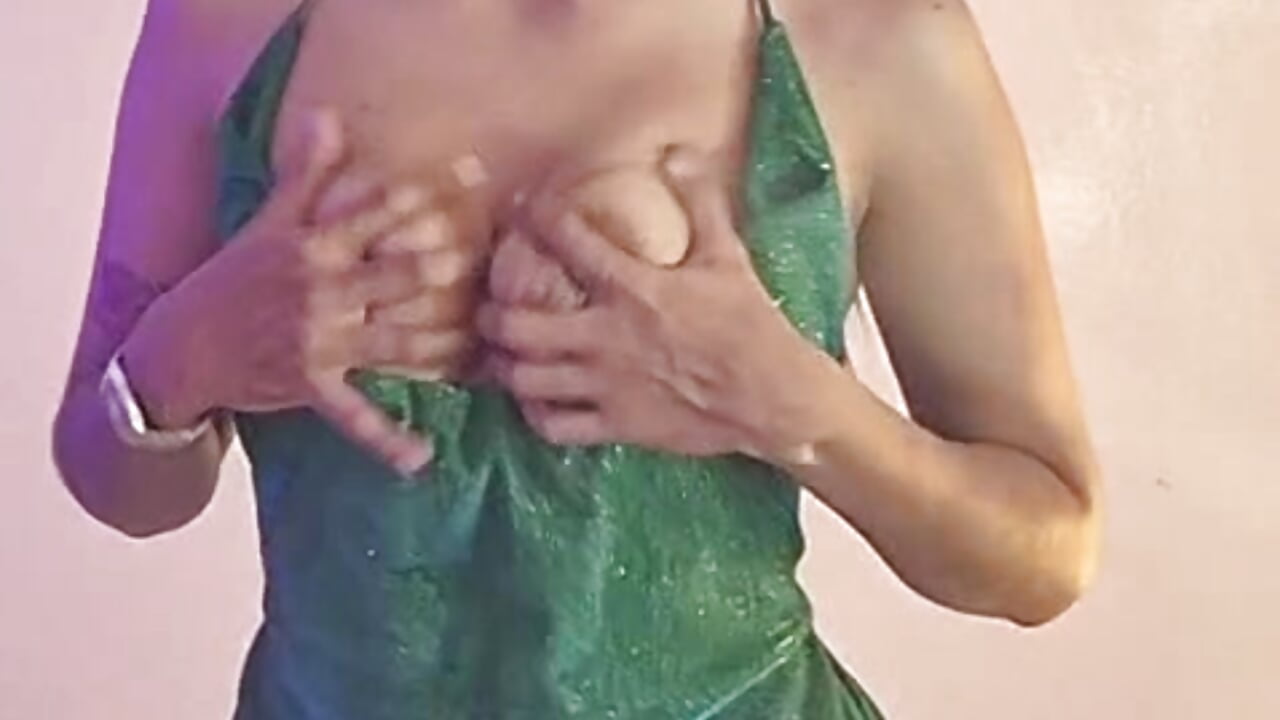 BEING A SENSUAL GIRL 🔥 - วิดีโอโดย IamNayuta โมเดลแคม