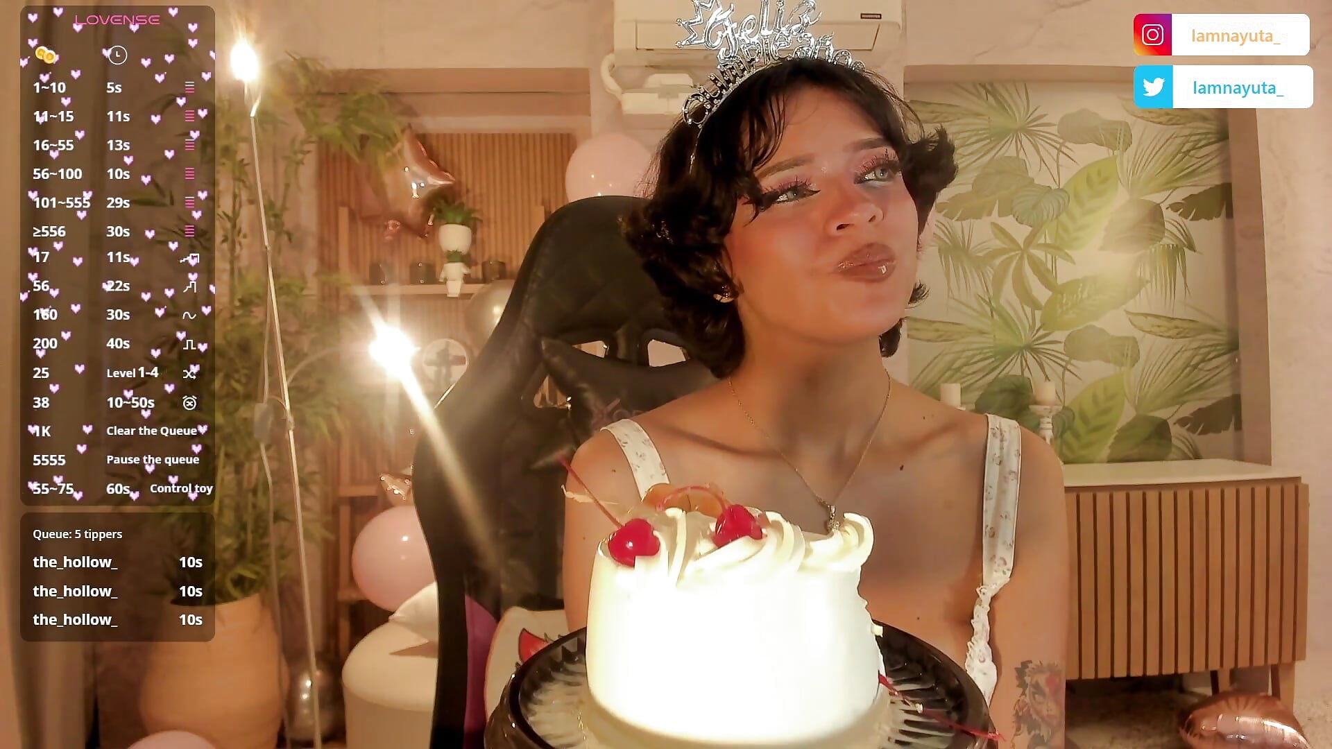 smile <3 – video modela na kameri IamNayuta