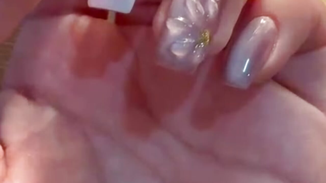 I loved the designs for my nails 🥺💅