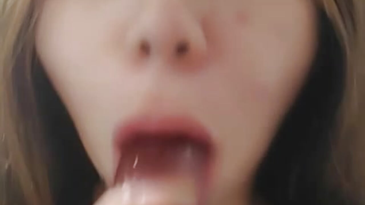 🥵  Homemade saliva show  🥵 - sammy_jhons主播的视频