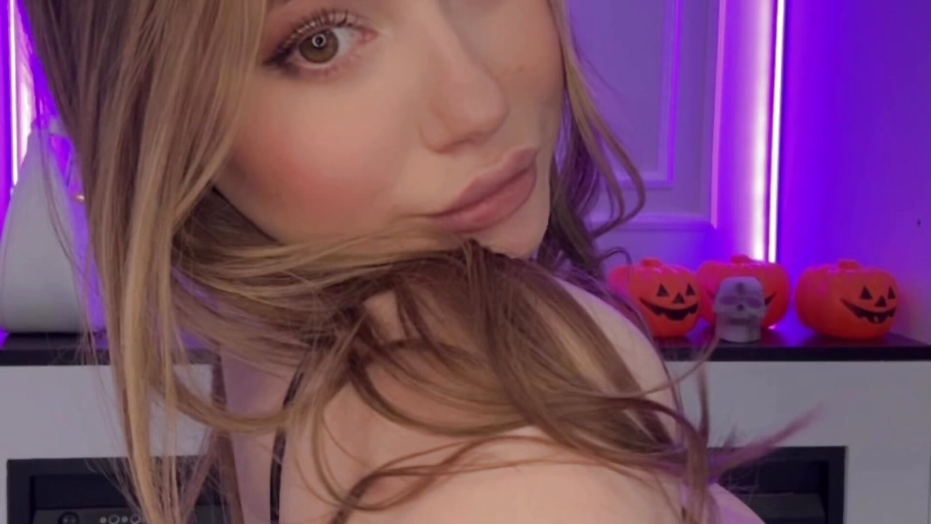 Happy Halloween - video by ChloeMarsch