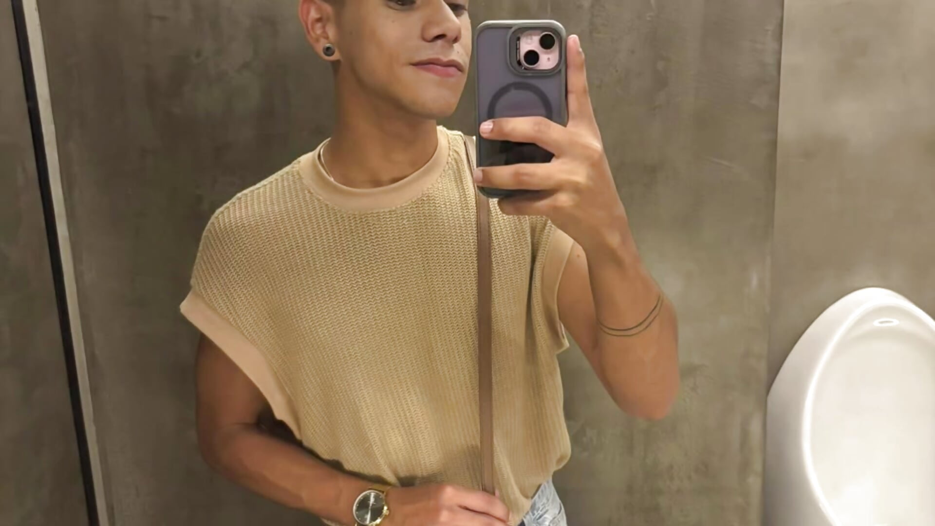 856bde4aa8cf4f61a75e3b1a37b04942 - Panther_Boys 캠 모델의 동영상