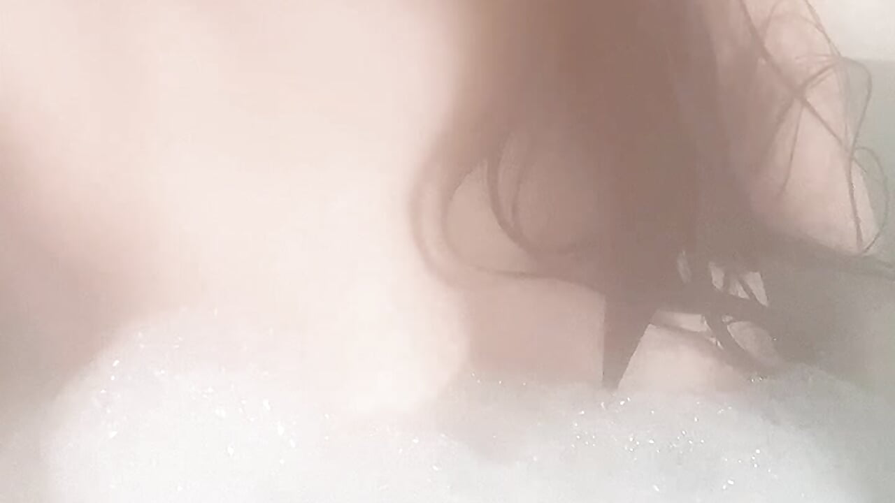 お風呂でオナニー(/ω＼*)－カメラキャストのHina-Happyの動画