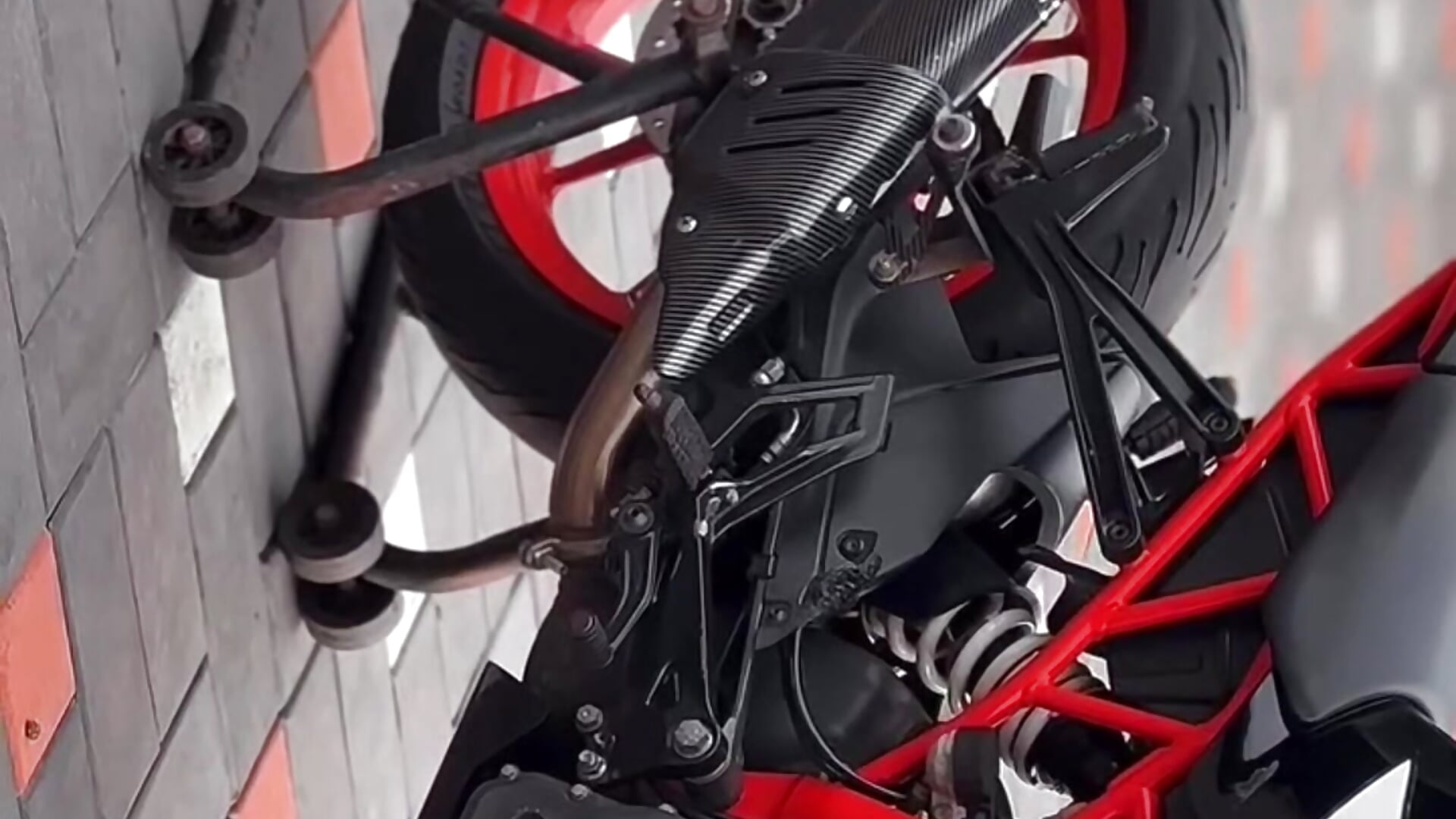 1000086564– 317076 kameramodell videója